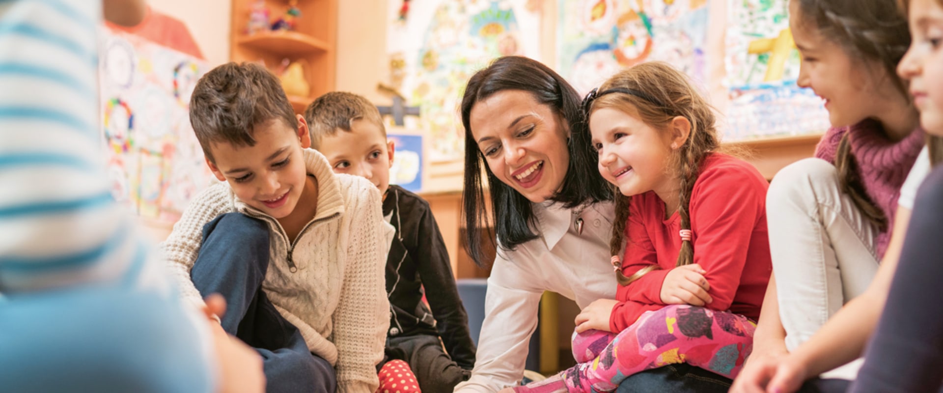 Establishing a Sense of Community in the Classroom: Strategies for Creating a Positive Learning Environment